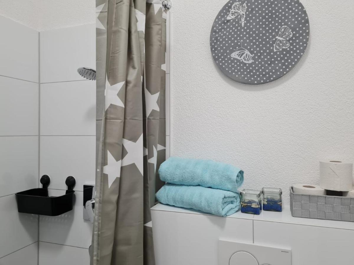 Mundelsheim Pension Am Rathaus, 24H Check-In المظهر الخارجي الصورة